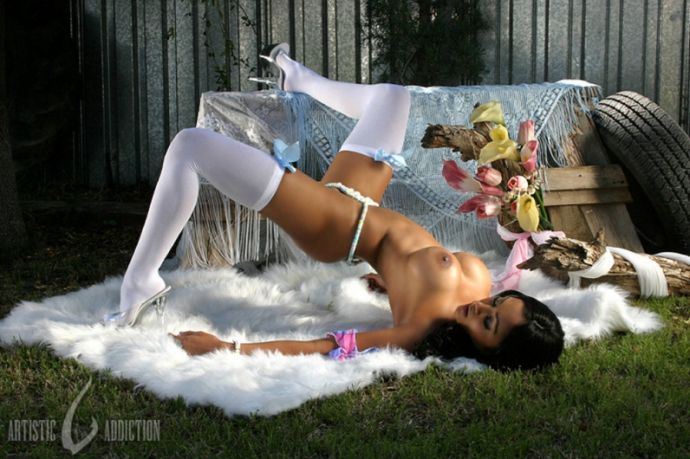 Красивая экзотика Priya Rai (14 фото)