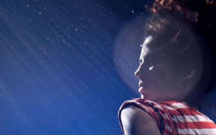 Красивые фотографии девушек под водой