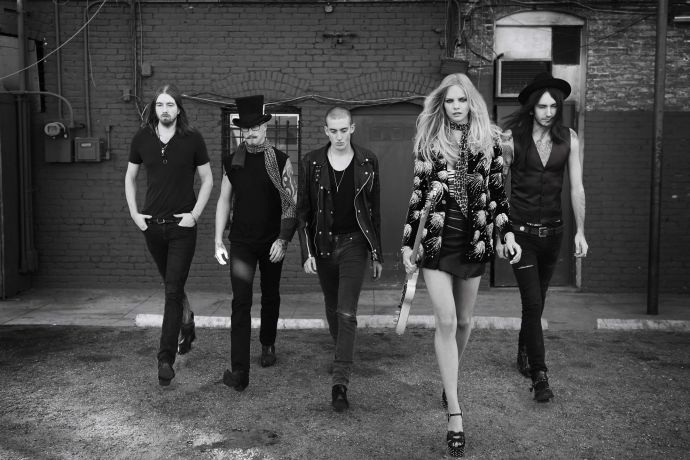 Марло Хорст (Marloes Horst) для журнала Vogue Netherlands (июнь 2015)