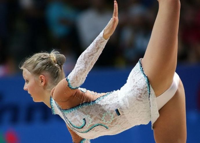 Откровенные позы симпатичных спортсменок. Часть 3