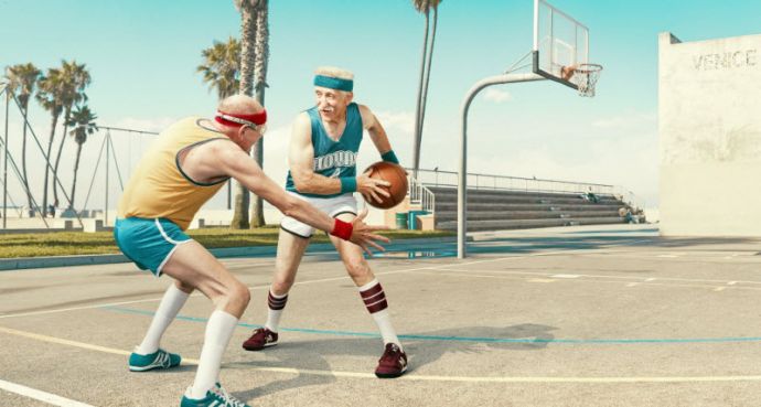 Старухи и старики в теле духа