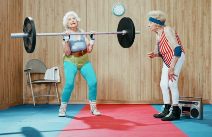 Старухи и старики в теле духа