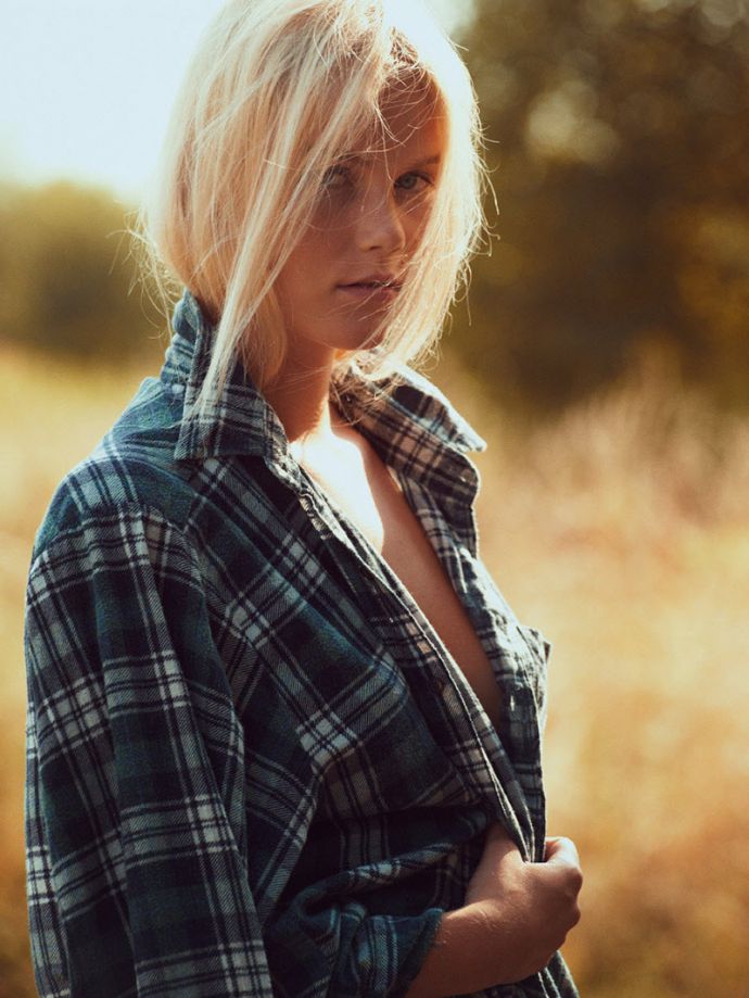 Жаркий летний день полуобнаженным