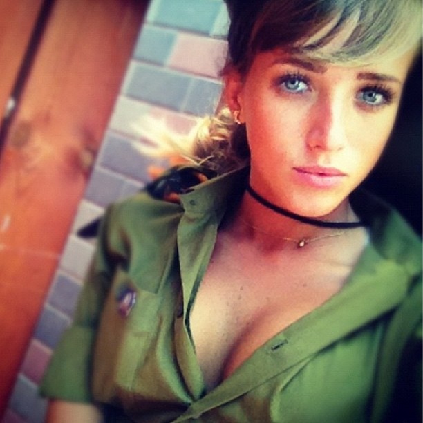 Военные девушкии зраильской армии