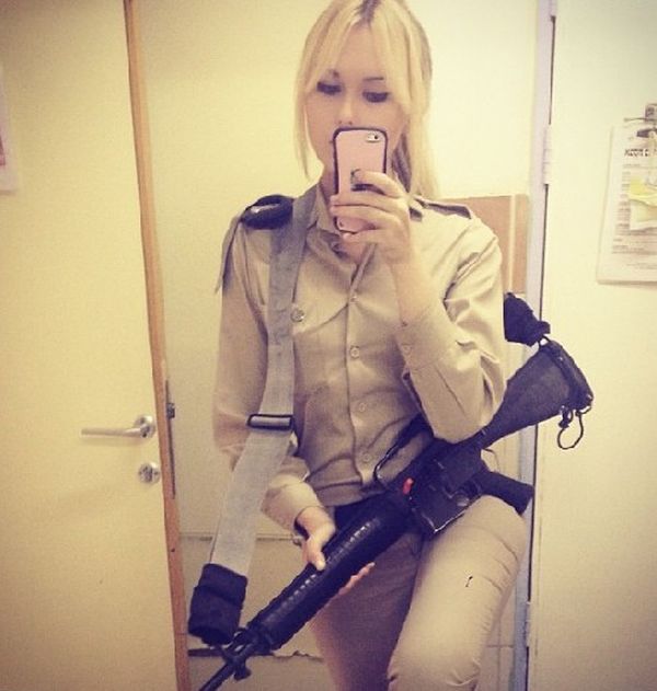 Военные девушкии зраильской армии