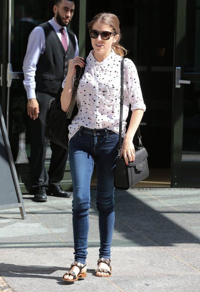 Анна Кендрик в Нью-Йорке - 14 августа