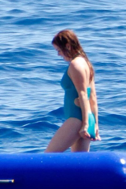 Айла Фишер в Сен-Тропе - 22 августа