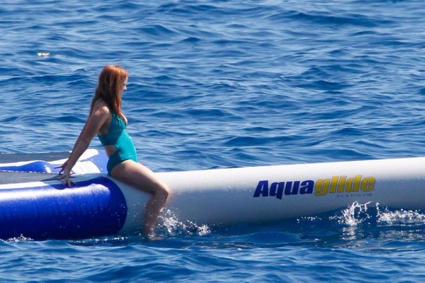 Айла Фишер в Сен-Тропе - 22 августа