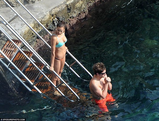 Брэдли Купер и Ирина Шейк на отдыхе в Италии - 11 а