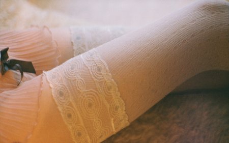 Девушки на фото. Стройные ножки.