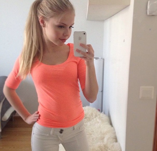 Девушки с идеальными фигурами из социальных сетей (эротика)