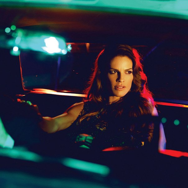 Хилари Суонк в журнале Herring & Herring