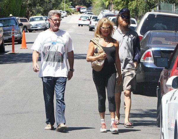 Курт Расселл и Голди Хоун в Брентвуде - 14 августа