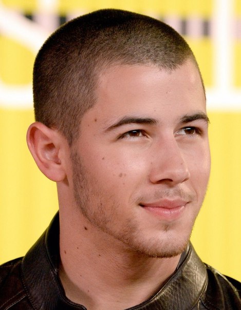 Ник Джонас и Бруклин Бекхэм на MTV VMA 2015