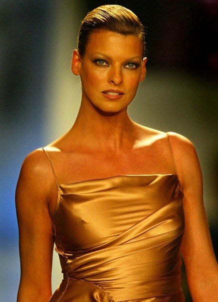 Проект "Голые знаменитости" Линда Евангелиста