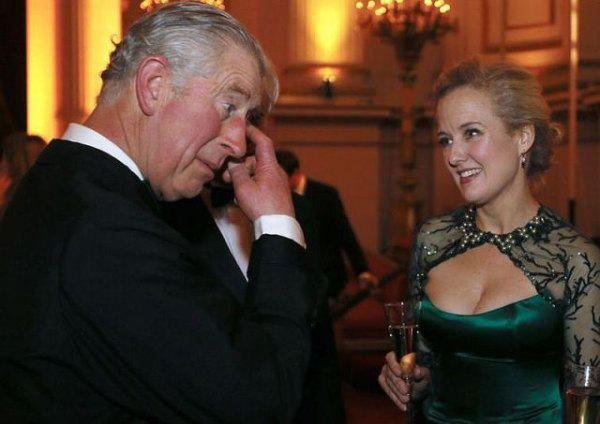 Сексуальные вырезы на сиськах