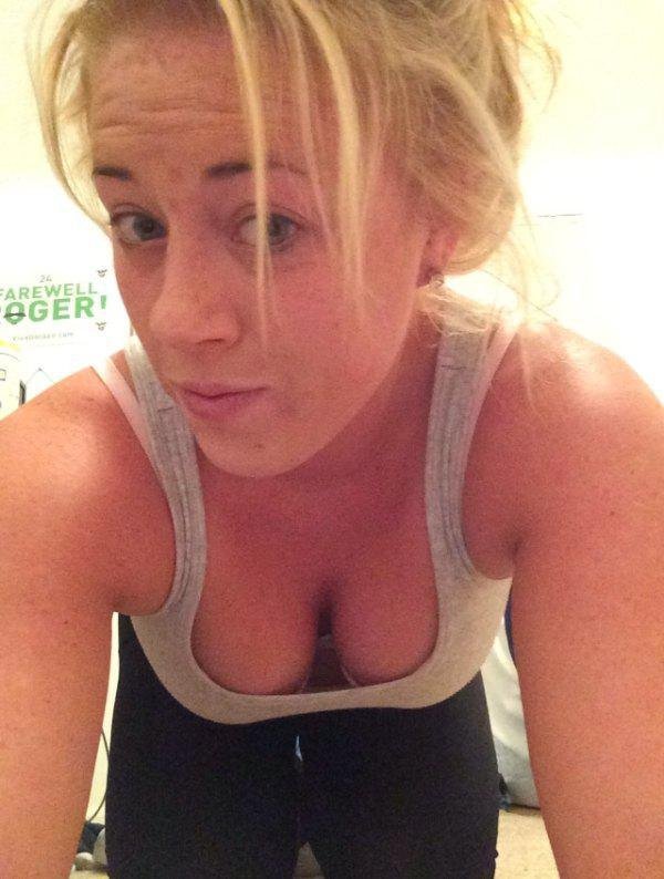 Сексуальные вырезы на сиськах