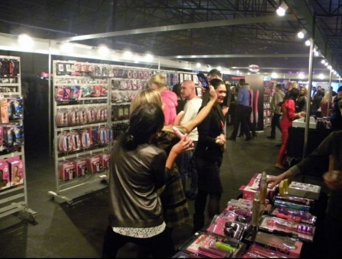 Фотоотчет с рижского фестиваля эротики Erots 2015 (эротика)