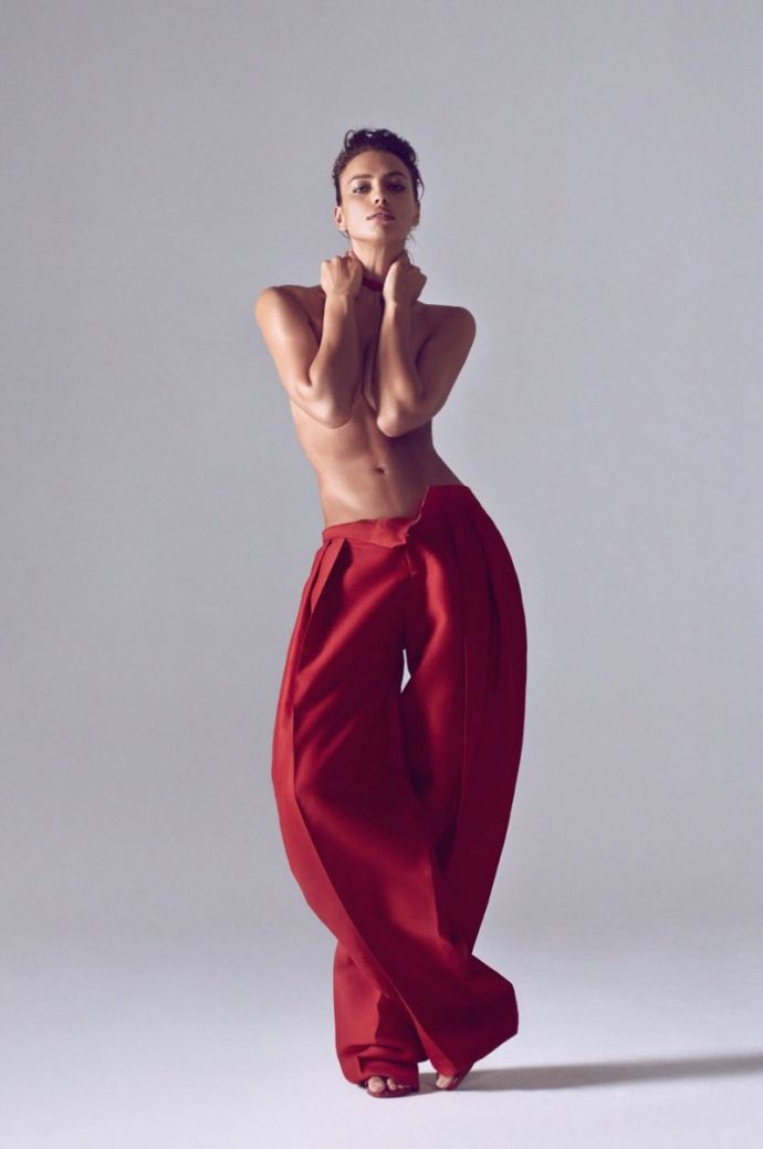 Ирина Шейк для китайского издания Harper’s Bazaar