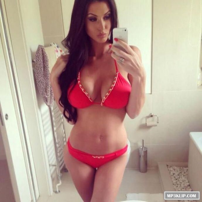 Ничто не выглядит лучше, чем красотки в бикини