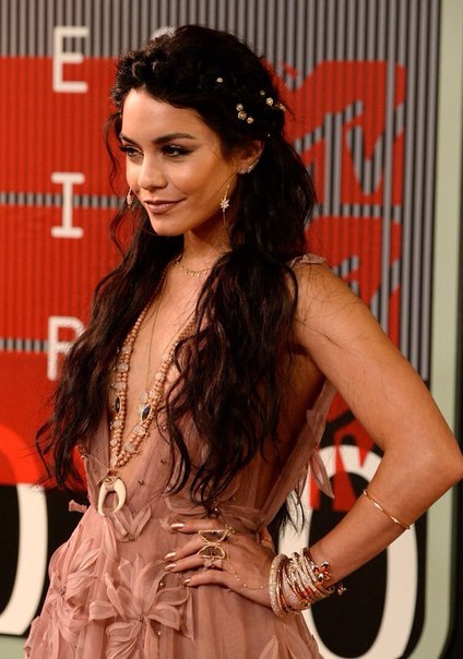 Ванесса Хадженс на MTV VMA 2015