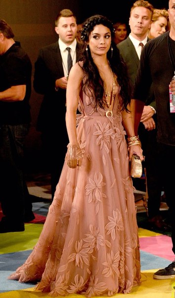 Ванесса Хадженс на MTV VMA 2015