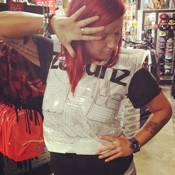 Cелфи в пластиковых пакетах: новый шик в Тайване Cелфи в пластиковых пакетах: новый шик в Тайване