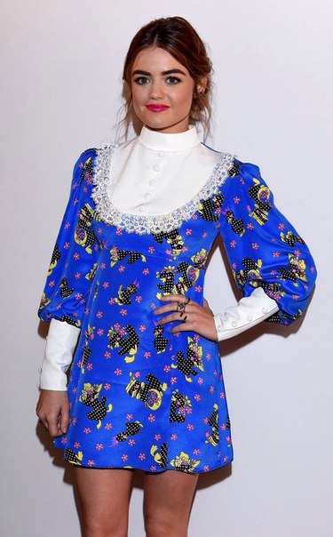 Люси Хейл на показе Jeremy Scott в Нью-Йорке