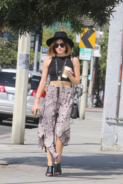 Люси Хейл в Западном Голливуде - 9 сентября