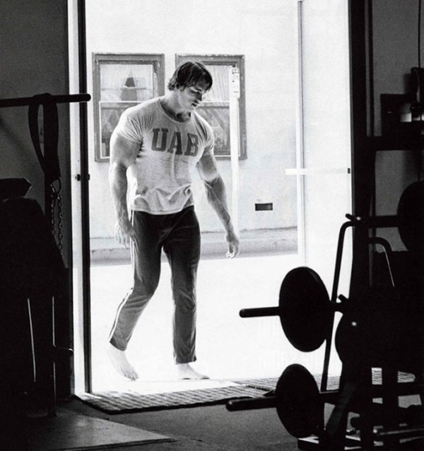 Неглянцевые фотографии Арнольда Шварценеггера