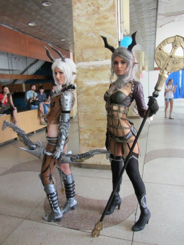 Симпатичные девушки - косплееры Симпатичные девушки - косплееры