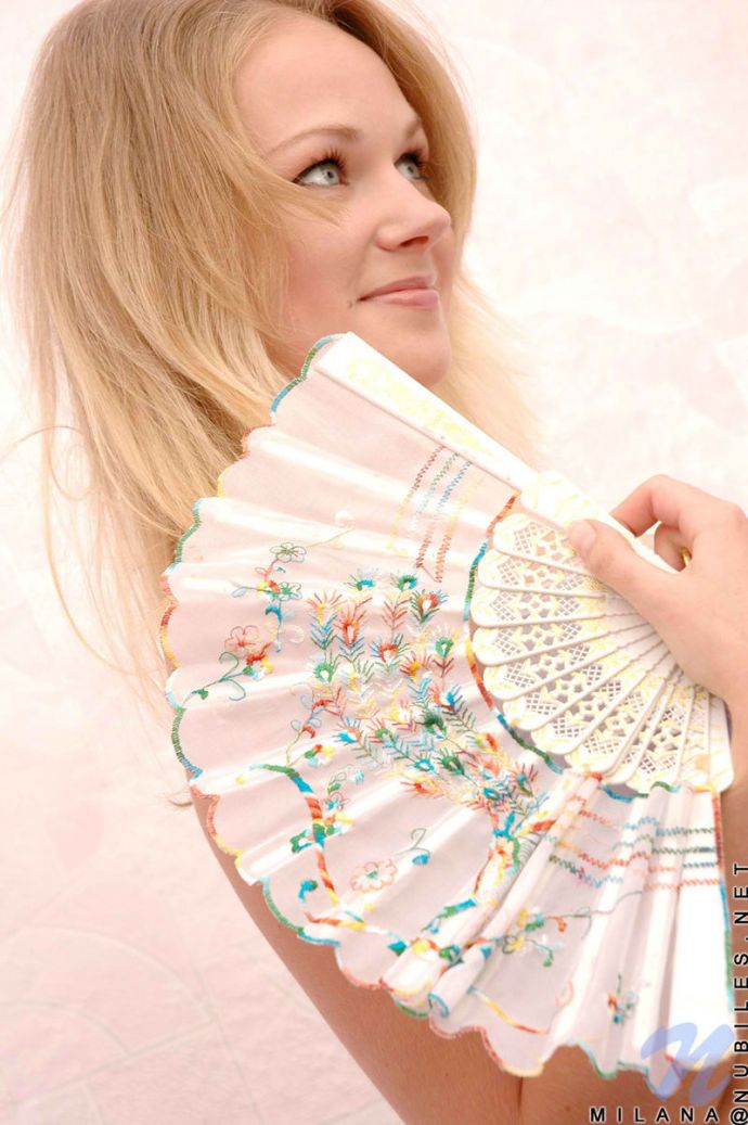 Милана с стройной фигурой