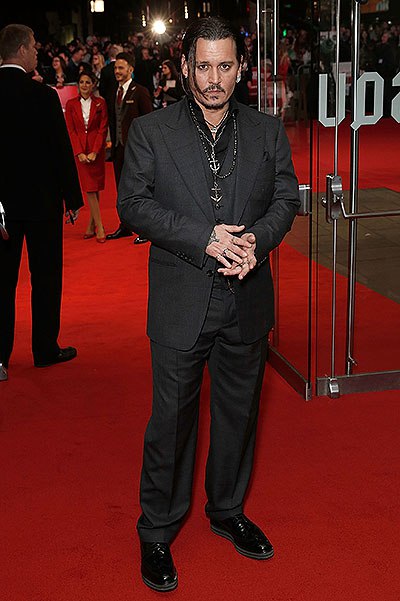 Джонни Депп, Эмбер Херд и Бенедикт Камбербэтч на премьере "Черной мессы" в рамках BFI London Film Festival 2015