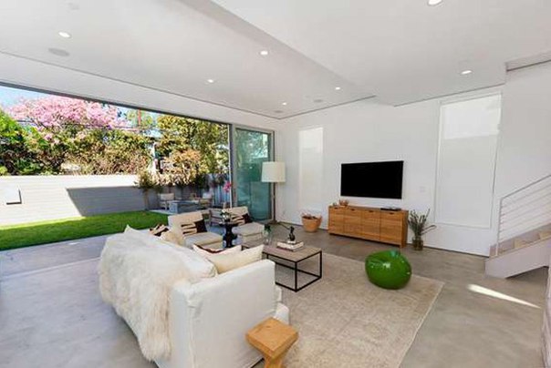 Новый дом Йена Сомерхолдера и Никки Рид.