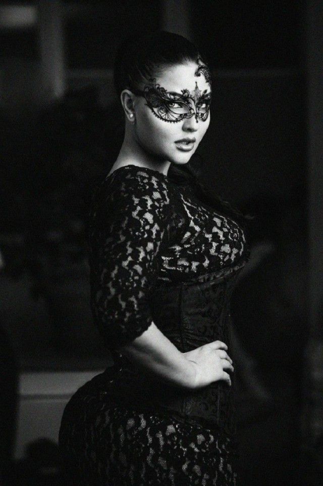 Попа Юли Лавровой даст фору Ким Кардашьян Попа Юли Лавровой даст фору Ким Кардашьян