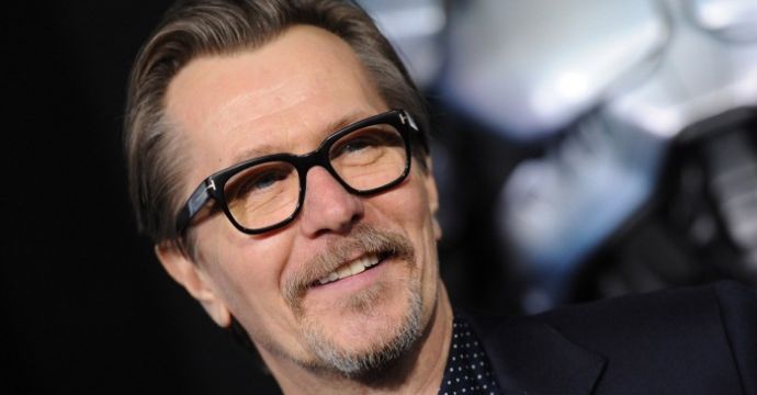 Известные актеры, изменившиеся до неузнаваемости благодаря гриму