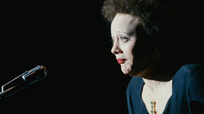 Известные актеры, изменившиеся до неузнаваемости благодаря гриму