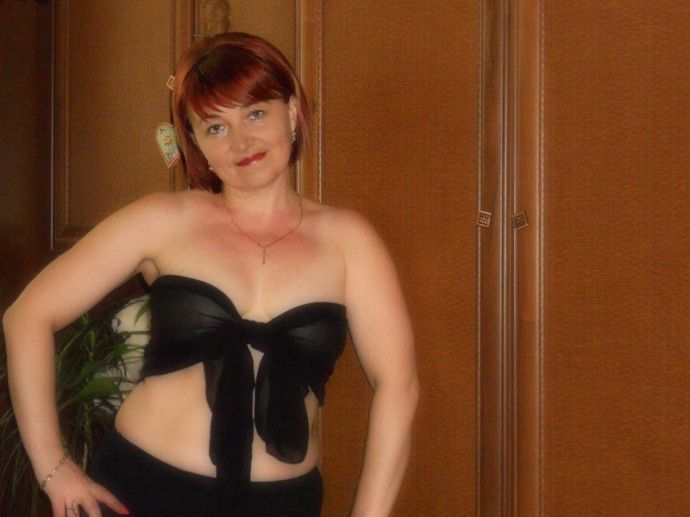 Сексуальные голые ноги цыпочек