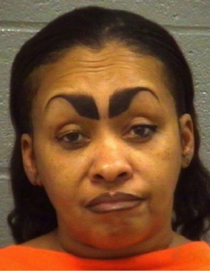 Красота страшая сила, а брови здесь причем?