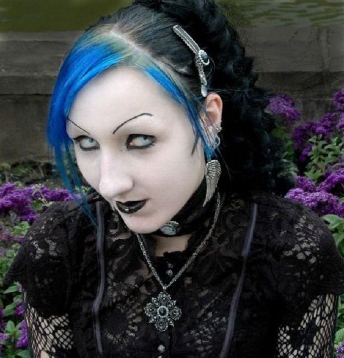 Красота страшая сила, а брови здесь причем?