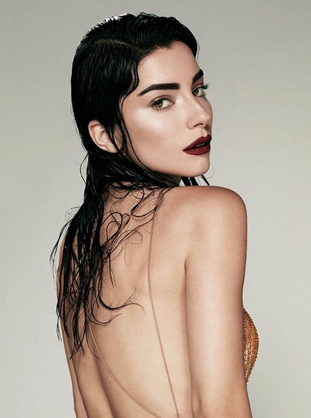 Турецкая модель и актриса Мерве Болугур для журнала «Bestyle»