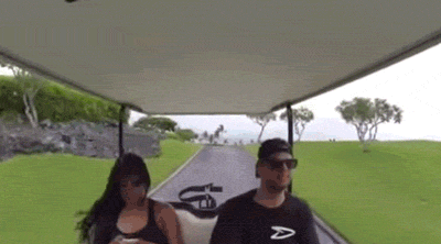 Забавные гифки с девушками, которые попали в различные неловкие ситуации