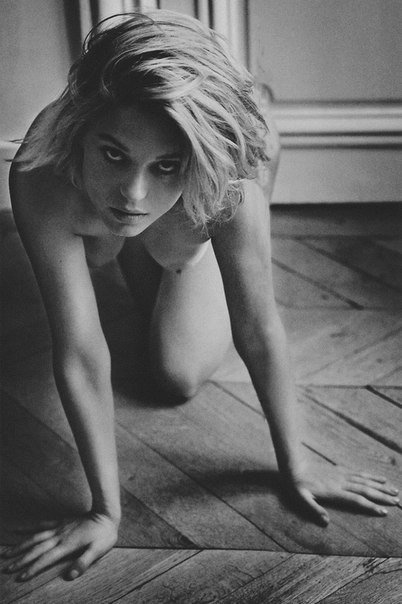 Голая Леа Сейду - Lea Seydoux Nude