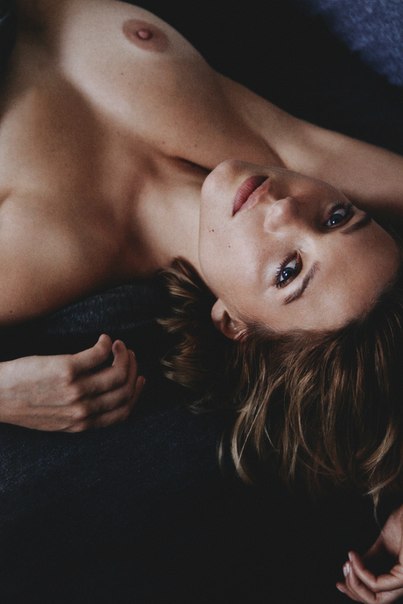 Голая Леа Сейду - Lea Seydoux Nude