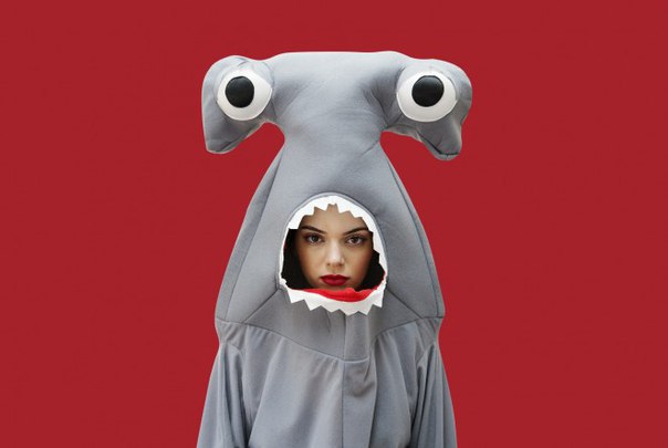 Kendall Jenner – LOVE Advent 2015.