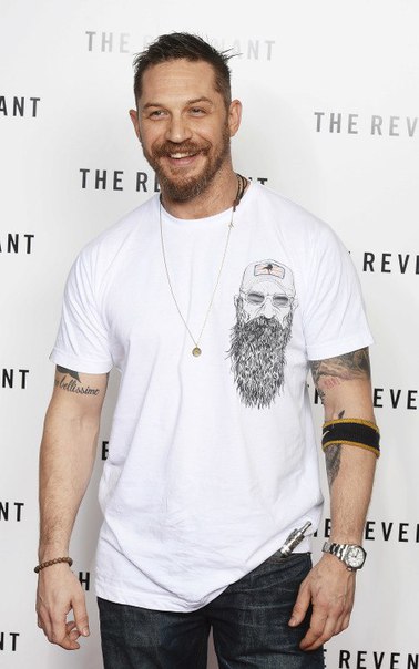 Леонардо ДиКаприо и Том Харди на специальном показе фильма "Выживший"