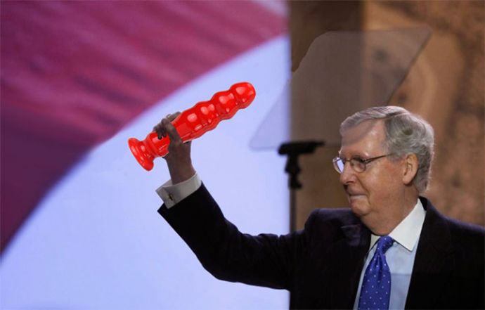 Дилдо вместо оружия в руках республиканцев