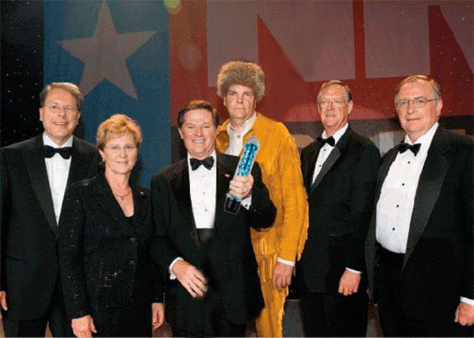 Дилдо вместо оружия в руках республиканцев