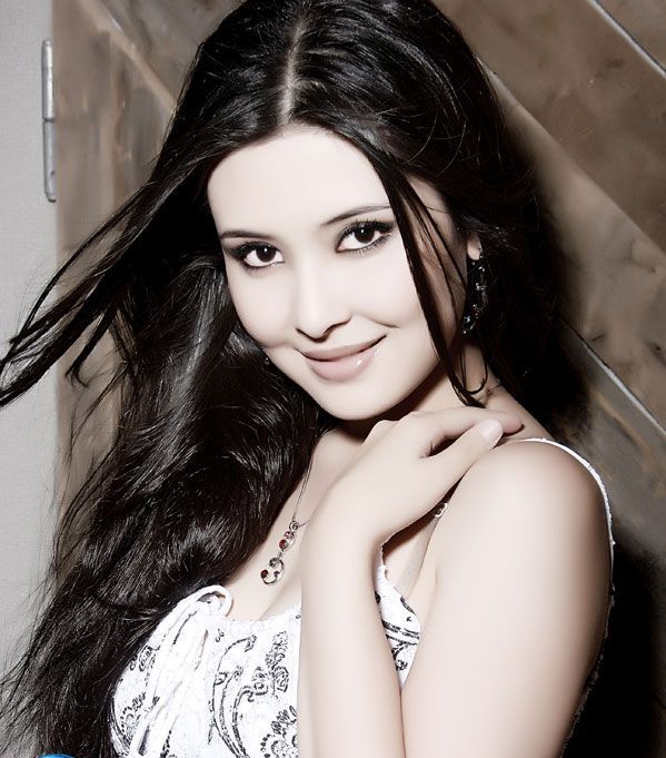 Топ-28 самых красивых узбечек Топ-28 самых красивых узбечек