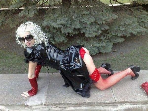 Выпускные платья школьниц уходящего 2015 года